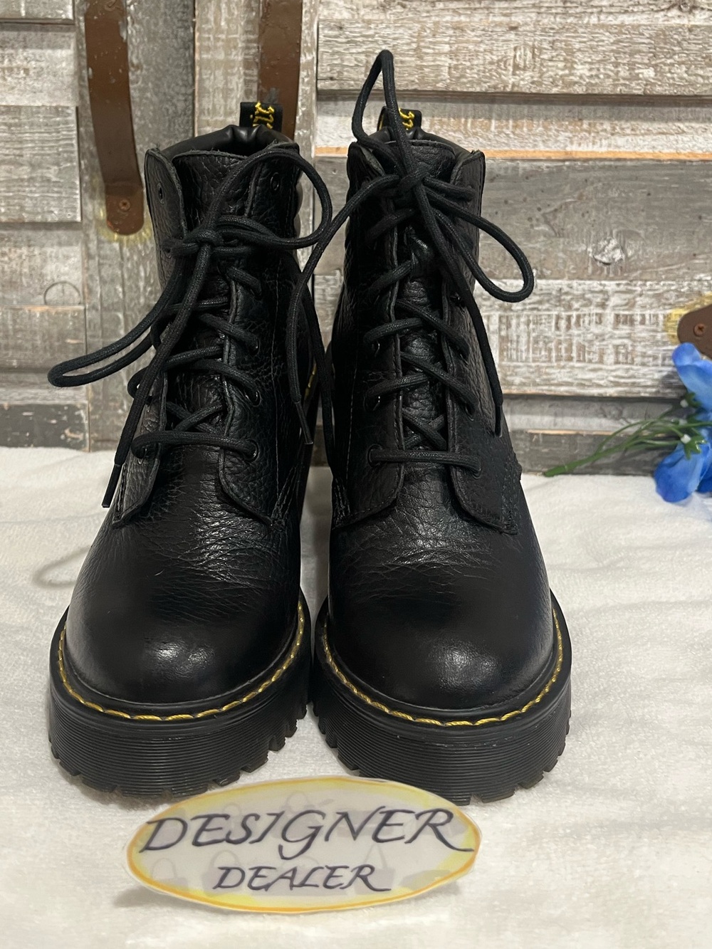 Dr. Martens Persephone Black Leather Lace Up Booties Size 5 EUC! - Picture 5 of 12